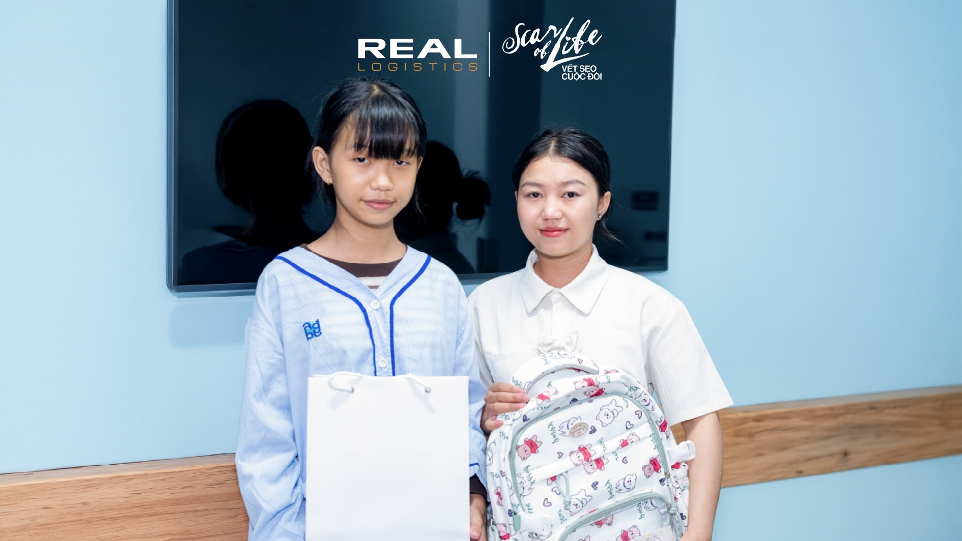 real-logistics-cung-vet-seo-cuoc-doi-ho-tro-mo-tim-cho-em-hoc-sinh-20.webp